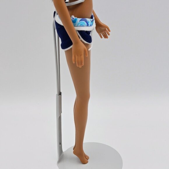 Teresa Cali Girl Fashion Barbie Doll 2003 C6463 Mattel Read - Picture 12 of 16